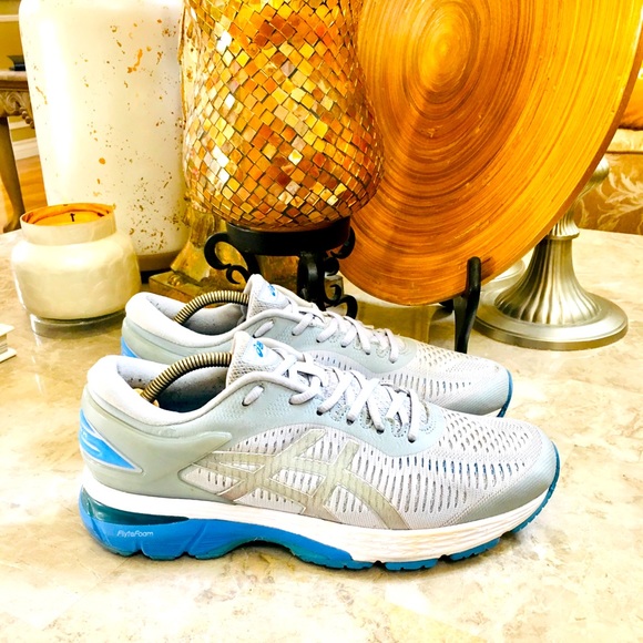 asics womens size 10.5